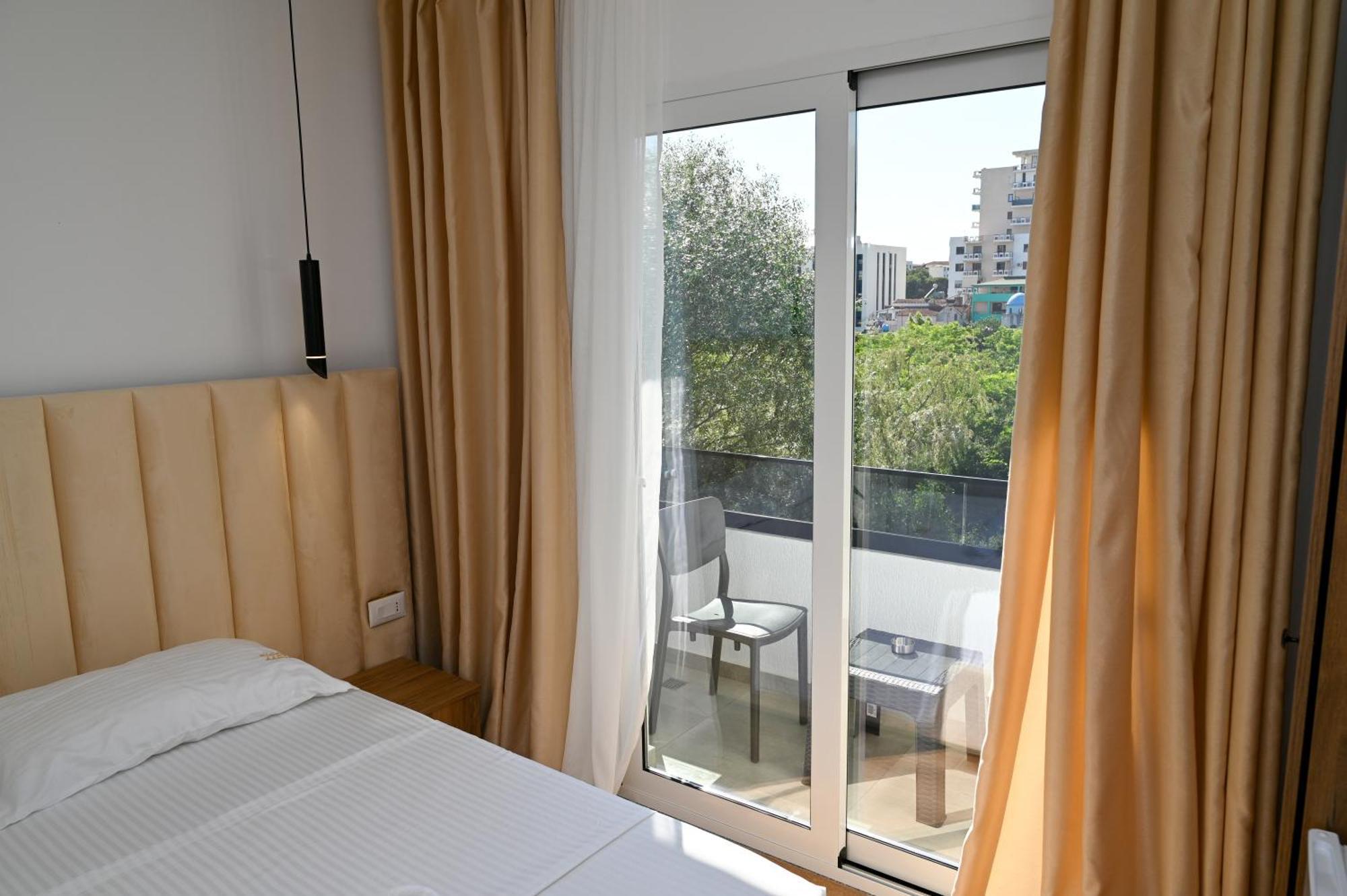 Vila Aaron Durrës Kültér fotó